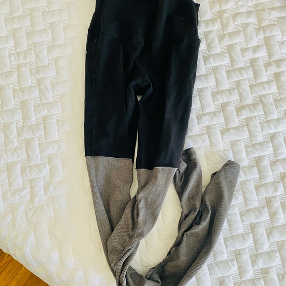 Alo High Waist Goddess leggings - Picture 4 of 4